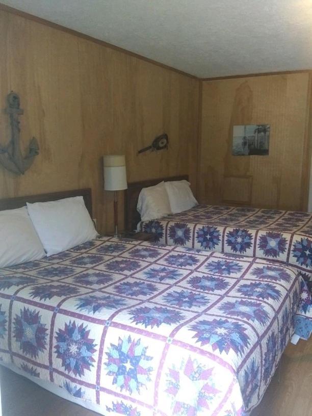 Whispering Creek Lodging & Rv Resort Newton 外观 照片