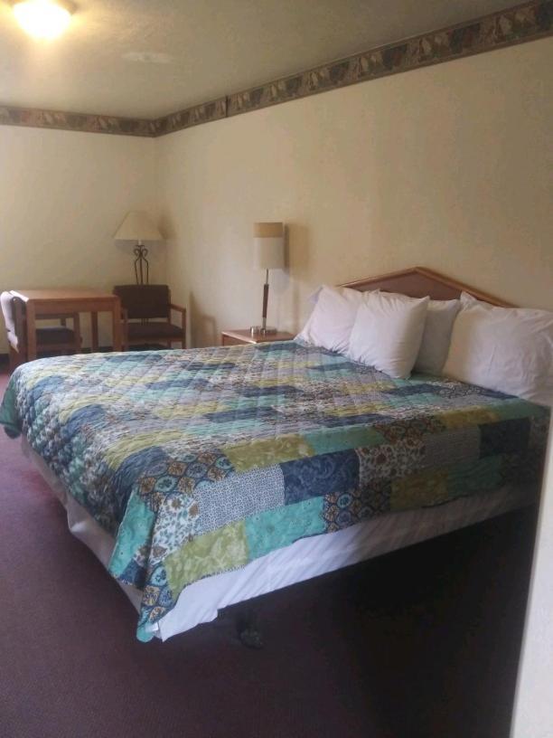 Whispering Creek Lodging & Rv Resort Newton 外观 照片